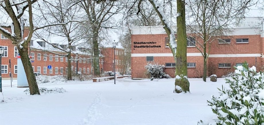Die Parchimer Stadtbibliothek im Winter 2024.
